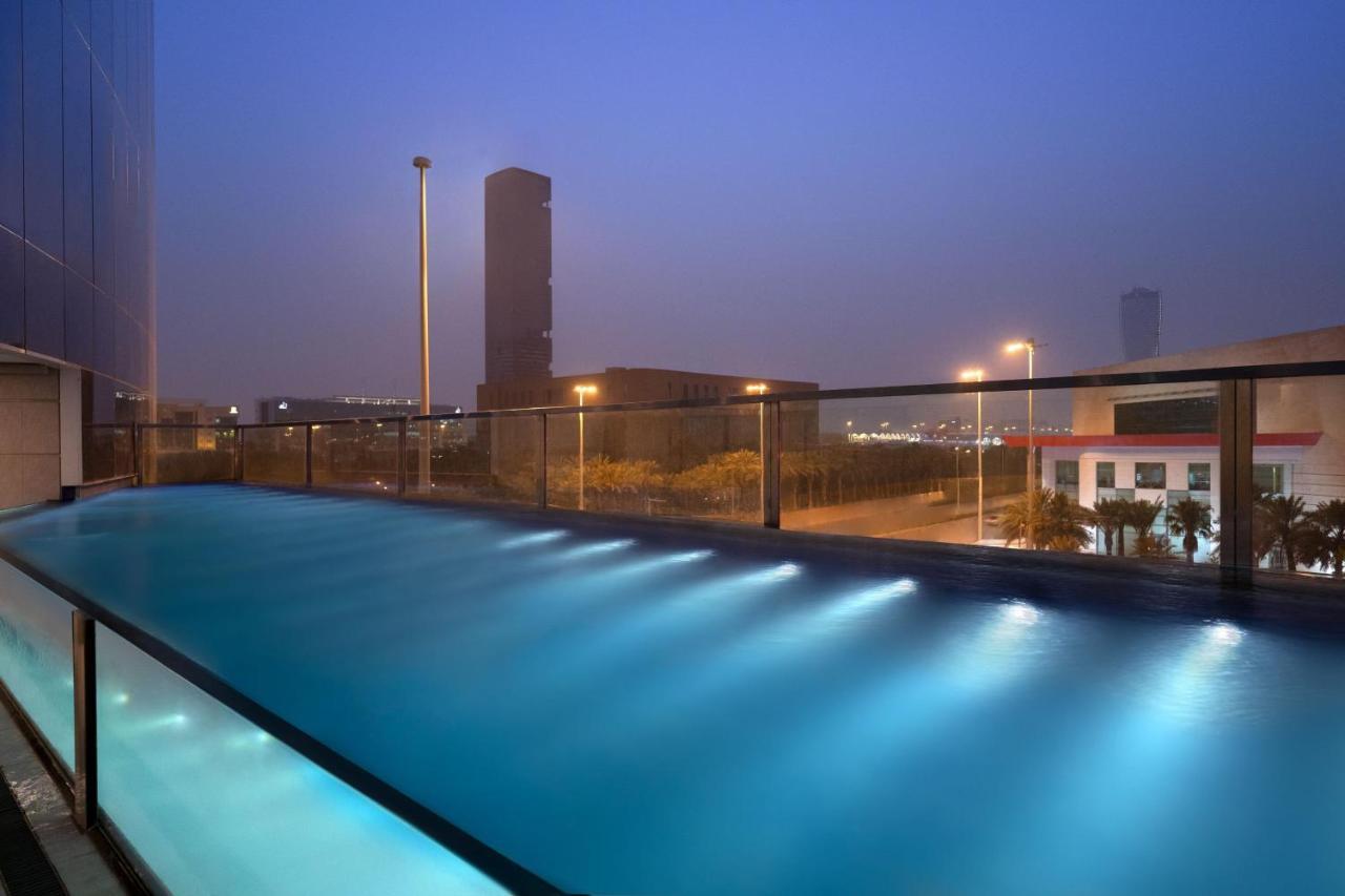 Le Meridien Riyadh Exterior photo